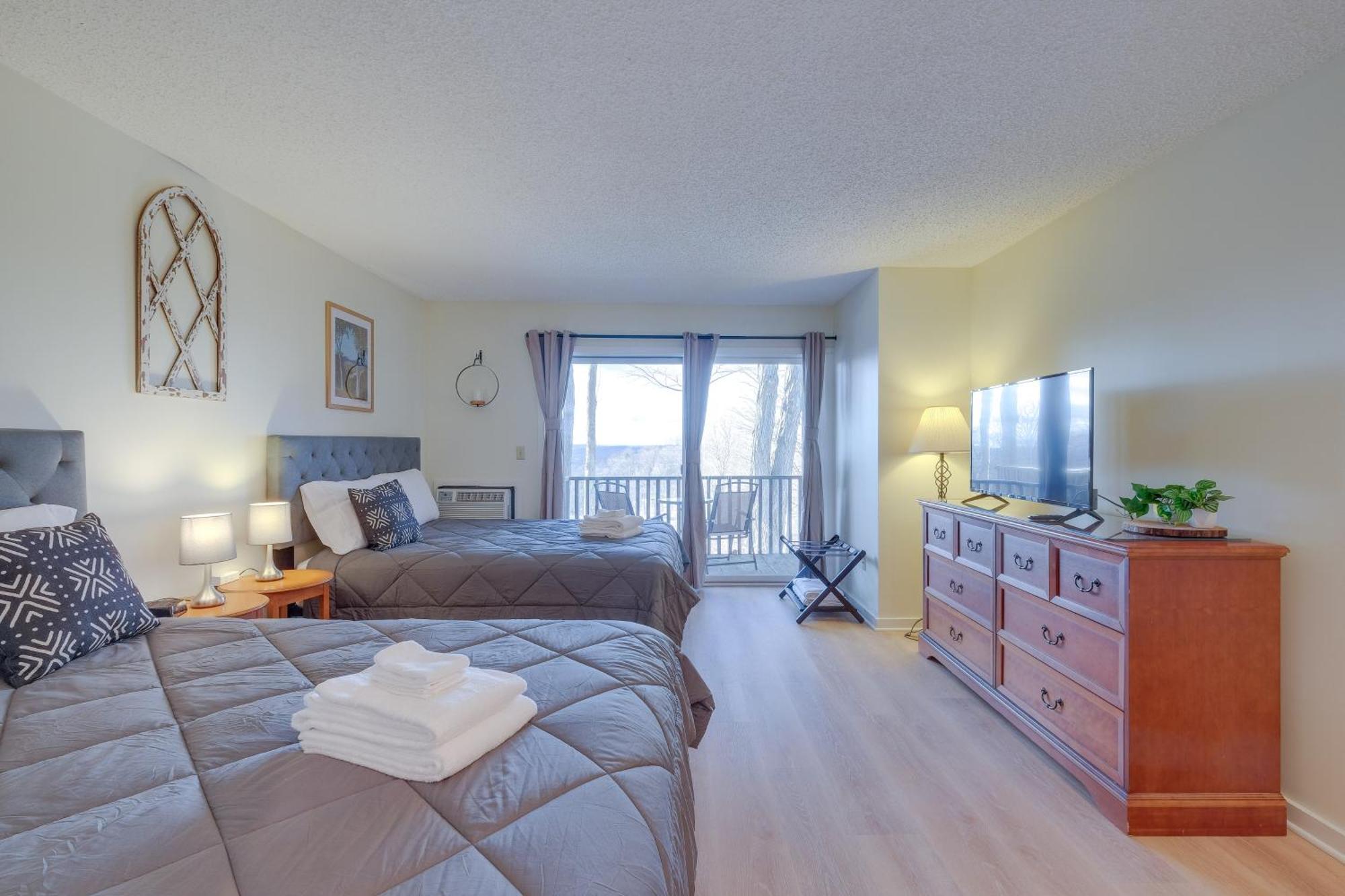 Bellaire Condo - Walk To Shanty Creek Resort! Εξωτερικό φωτογραφία