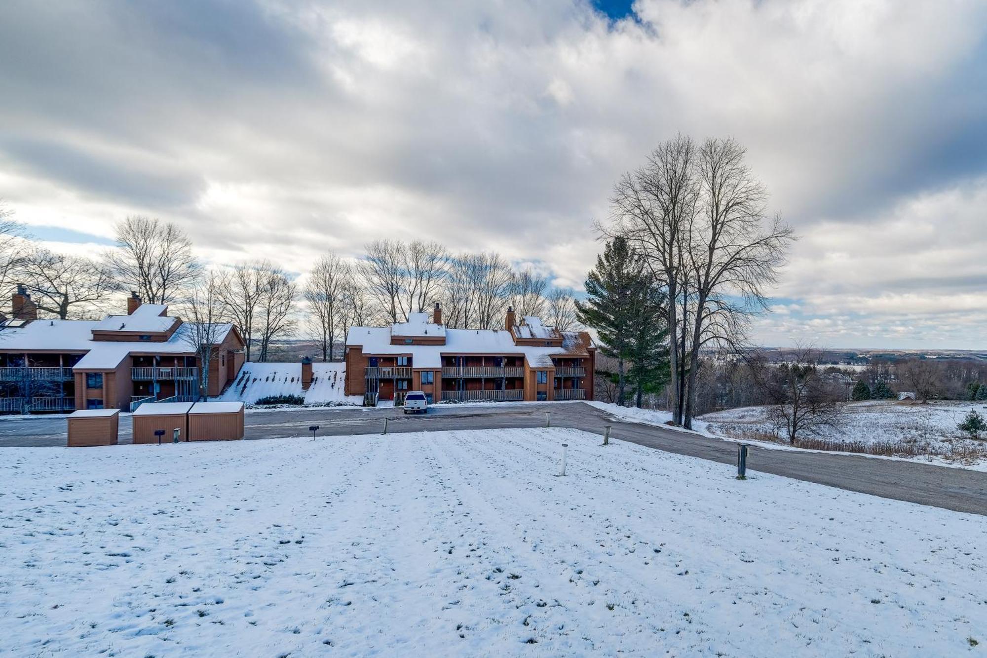 Bellaire Condo - Walk To Shanty Creek Resort! Εξωτερικό φωτογραφία